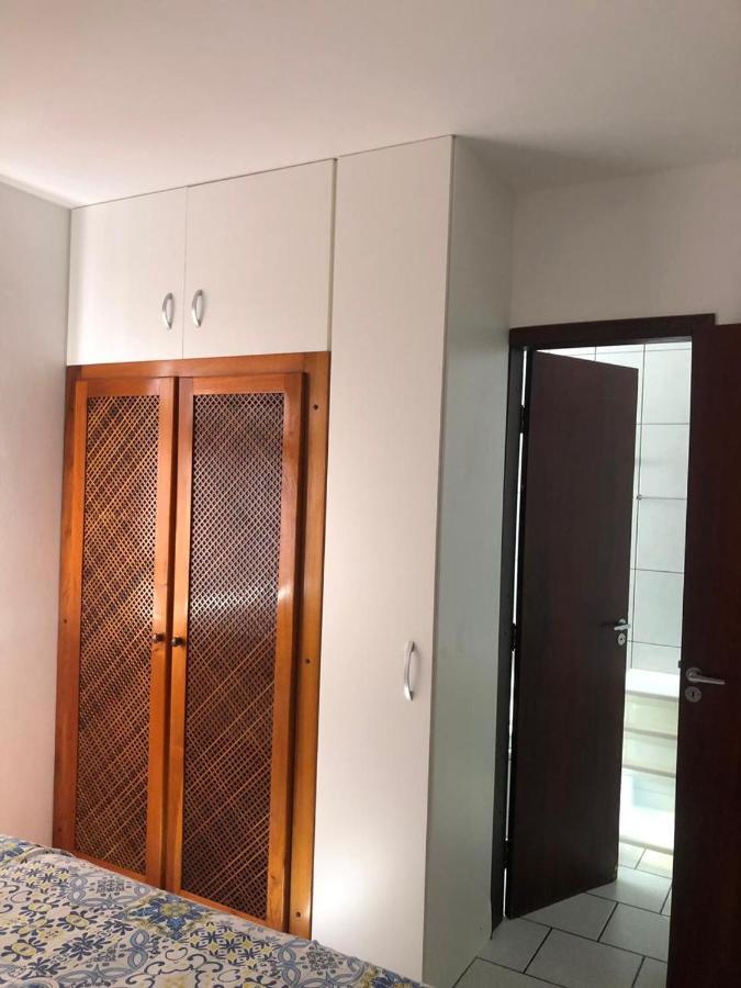 APARTAMENTO BOMBAS avenida principal Appartamento Bombinhas Esterno foto